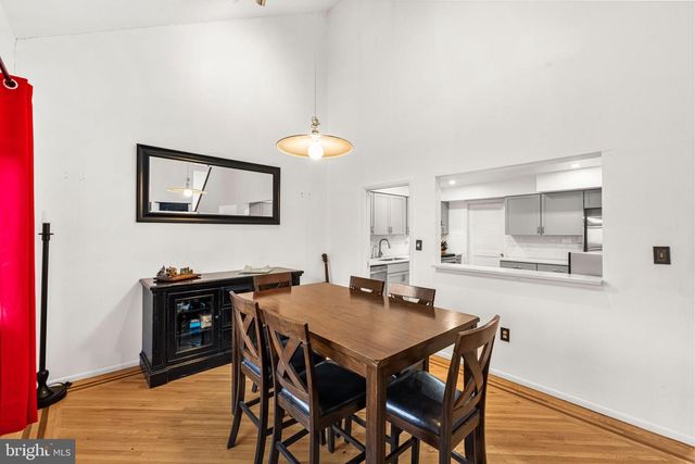 16 JACOB CT, Ewing, NJ 08628