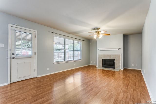 1109 Lauran Park, Schertz, TX 78154