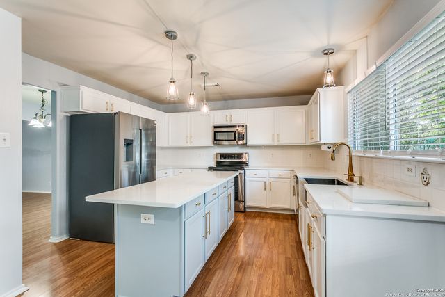 1109 Lauran Park, Schertz, TX 78154