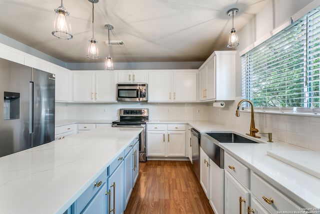 1109 Lauran Park, Schertz, TX 78154
