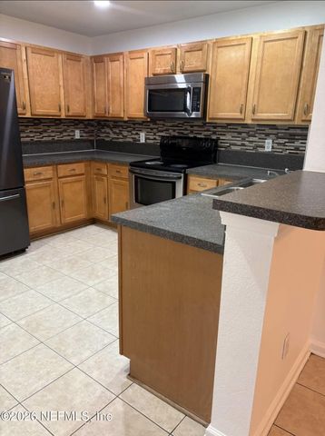 3620 KIRKPATRICK Circle 9, Jacksonville, FL 32210