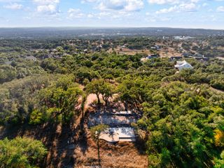 520 Harmon Hills CV, Dripping Springs, TX 78620