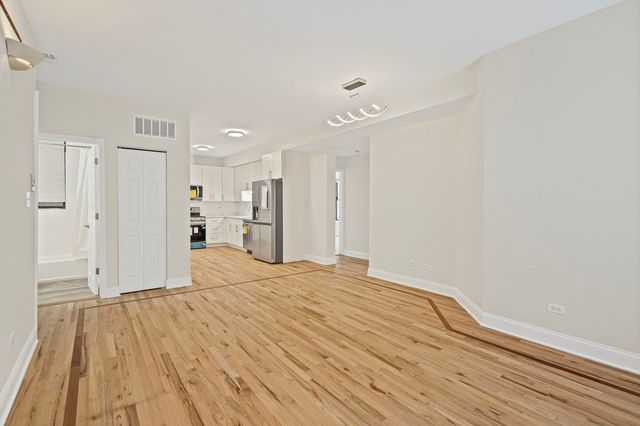 4557 S MICHIGAN Avenue 1, Chicago, IL 60615