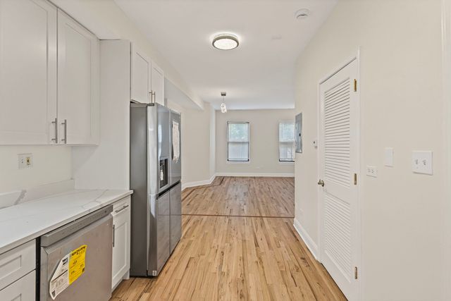 4557 S MICHIGAN Avenue 1, Chicago, IL 60615