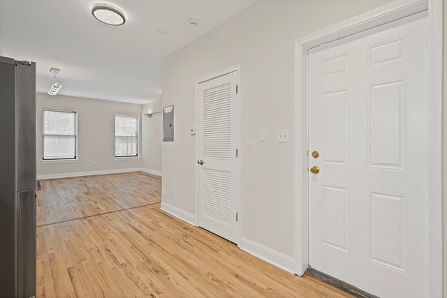 4557 S MICHIGAN Avenue 1, Chicago, IL 60615