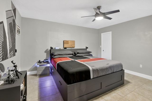 9630 NW 21st Manor, Sunrise, FL 33322