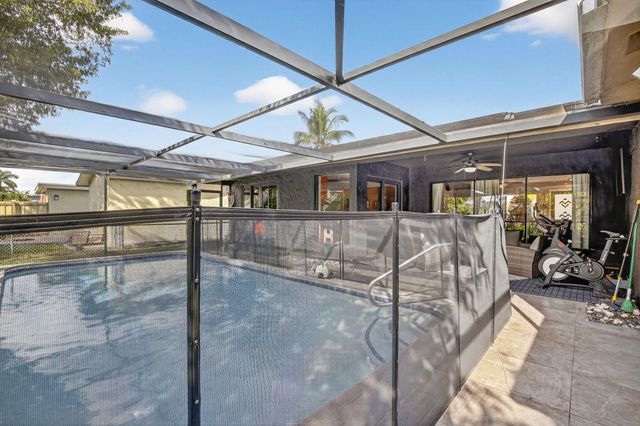 9630 NW 21st Manor, Sunrise, FL 33322