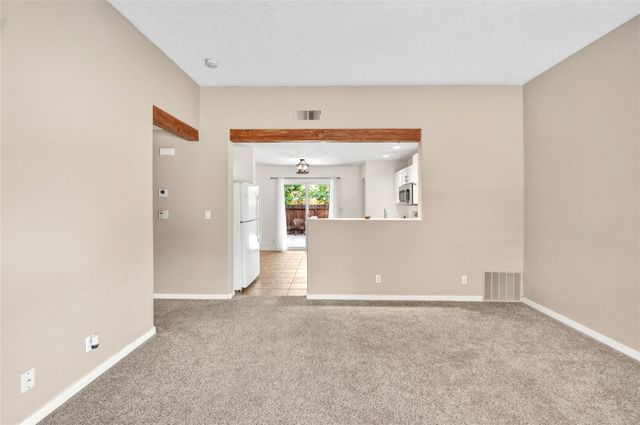 6690 Camino Rojo, Santa Fe, NM 87507