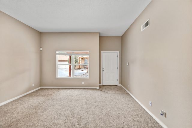 6690 Camino Rojo, Santa Fe, NM 87507