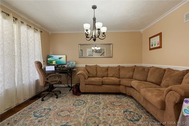6302 Meadow View Drive, Georgetown, IN 47122