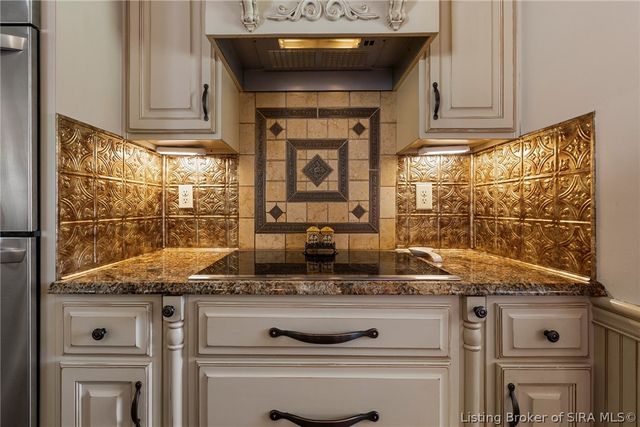 6302 Meadow View Drive, Georgetown, IN 47122