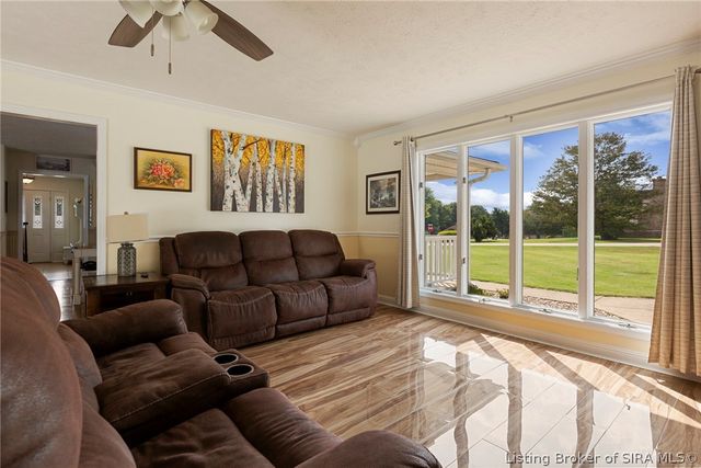 6302 Meadow View Drive, Georgetown, IN 47122