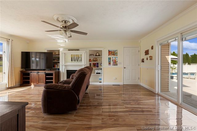 6302 Meadow View Drive, Georgetown, IN 47122