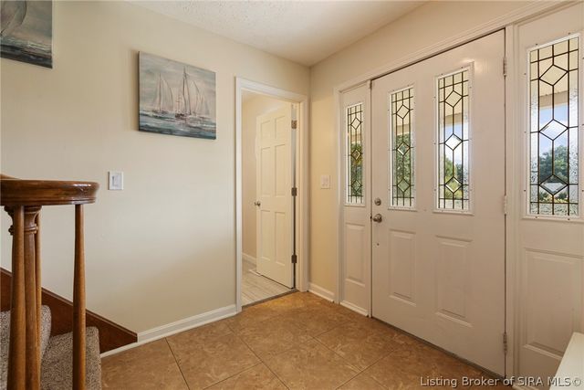 6302 Meadow View Drive, Georgetown, IN 47122