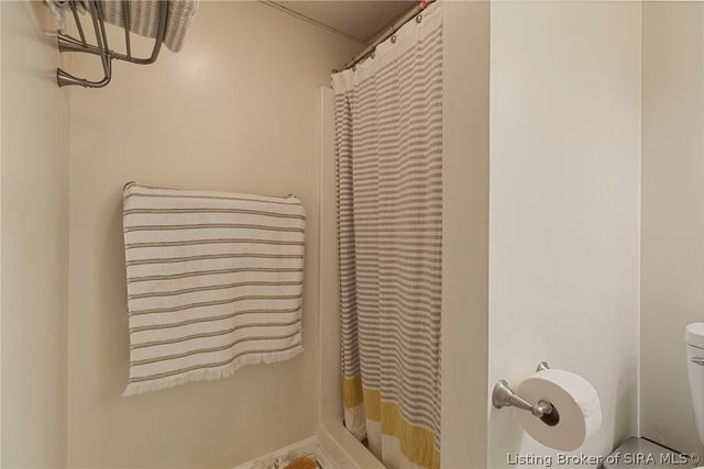 6302 Meadow View Drive, Georgetown, IN 47122