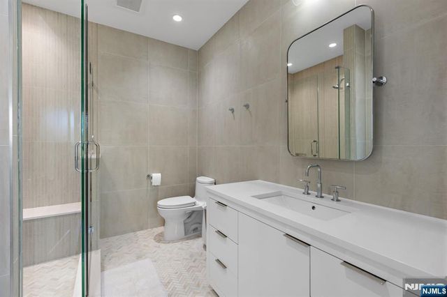 425 Highview Road, Englewood, NJ 07631