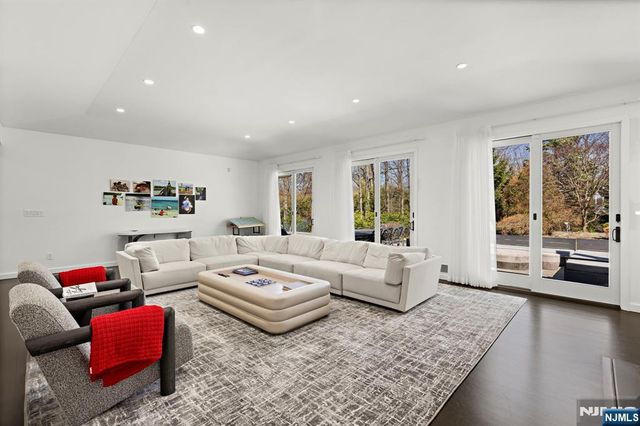 425 Highview Road, Englewood, NJ 07631