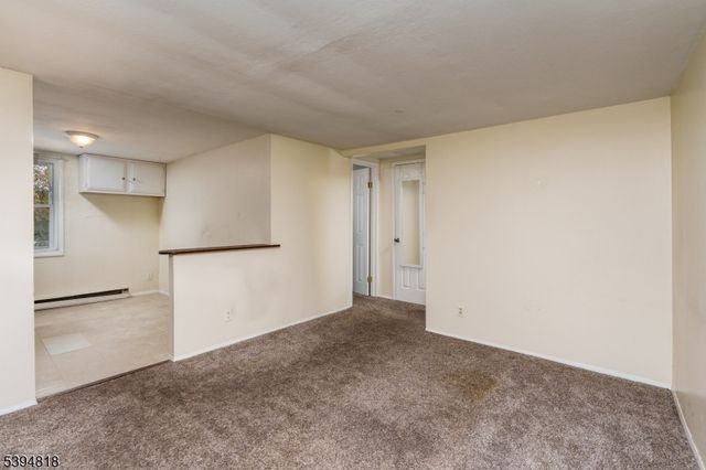 27 Lincoln Rd, Butler Boro, NJ 07405