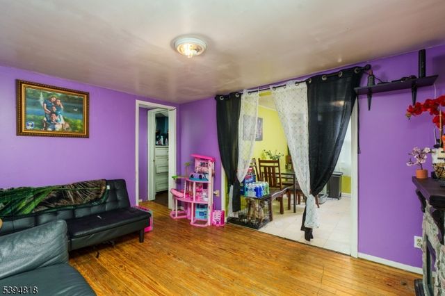 27 Lincoln Rd, Butler Boro, NJ 07405