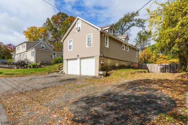 27 Lincoln Rd, Butler Boro, NJ 07405