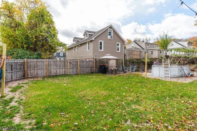 27 Lincoln Rd, Butler Boro, NJ 07405