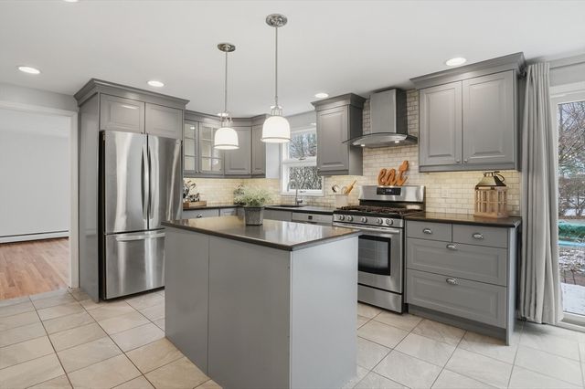 57 Colonial Drive, Shrewsbury, MA 01545