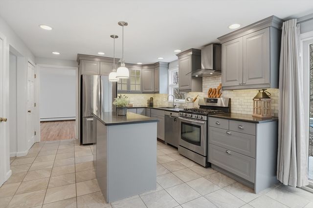 57 Colonial Drive, Shrewsbury, MA 01545