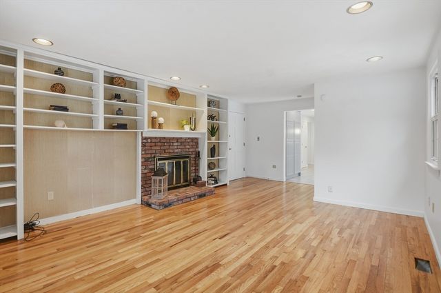 57 Colonial Drive, Shrewsbury, MA 01545