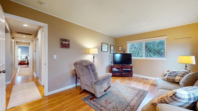 11599 Sandpiper Way, Penn Valley, CA 95946