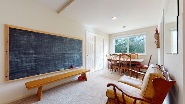 11599 Sandpiper Way, Penn Valley, CA 95946