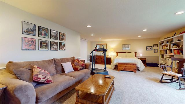 11599 Sandpiper Way, Penn Valley, CA 95946