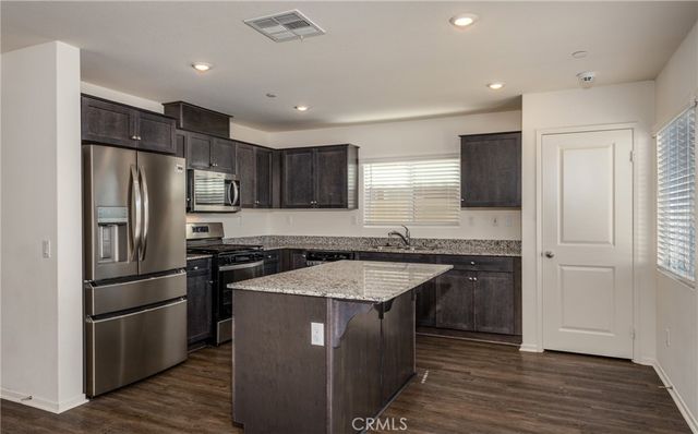 1455 Honor Way, Hemet, CA 92543