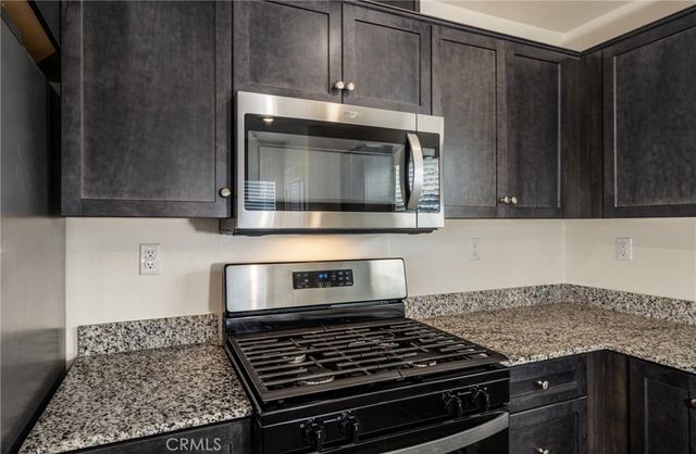 1455 Honor Way, Hemet, CA 92543