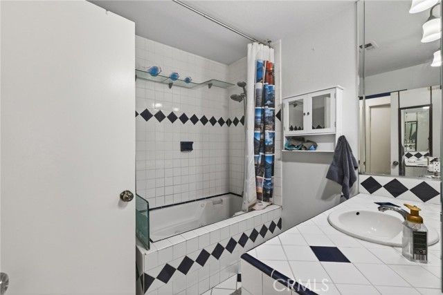 722 W 223rd 2, Torrance, CA 90502