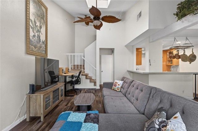 722 W 223rd 2, Torrance, CA 90502