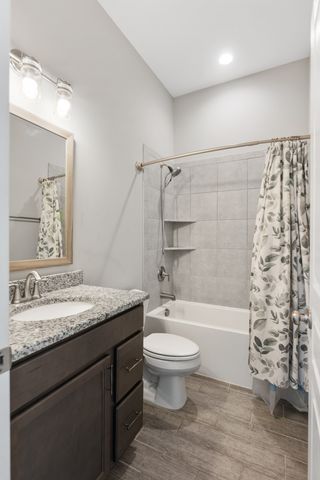 1026 Brighton Ln, Gallatin, TN 37066