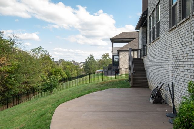 1026 Brighton Ln, Gallatin, TN 37066