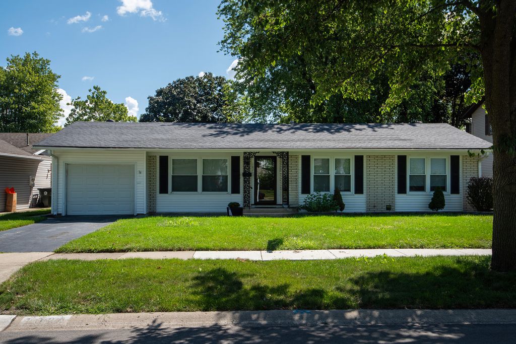 1021 Lonsdale Road, Elk Grove Village, IL 60007
