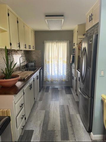 8301 Mission Gorge 189, Santee, CA 92071