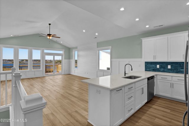 705 S Topsail Drive A, Holly Ridge, NC 28445