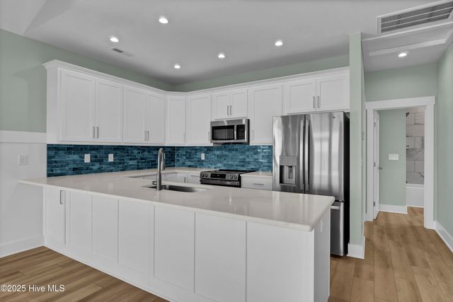 705 S Topsail Drive A, Holly Ridge, NC 28445