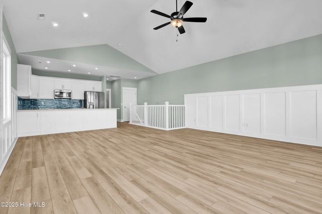 705 S Topsail Drive A, Holly Ridge, NC 28445