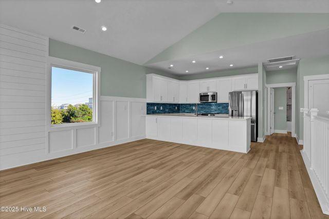 705 S Topsail Drive A, Holly Ridge, NC 28445