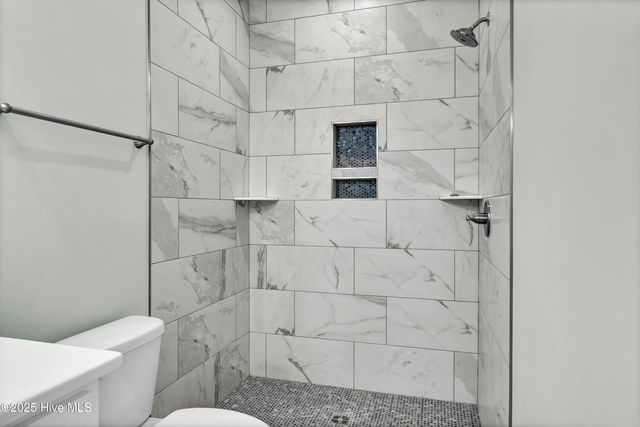 705 S Topsail Drive A, Holly Ridge, NC 28445