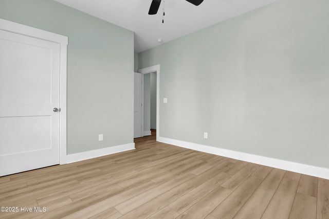 705 S Topsail Drive A, Holly Ridge, NC 28445