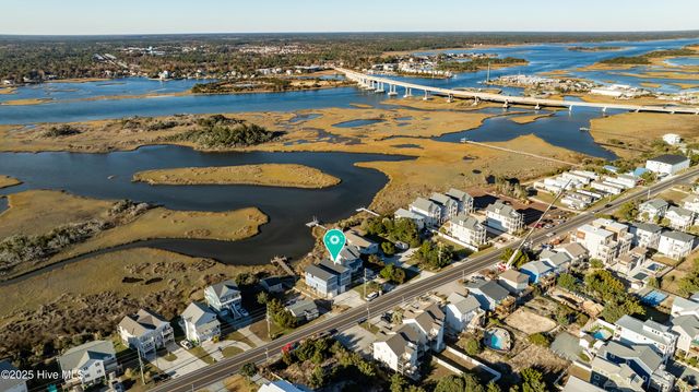 705 S Topsail Drive A, Holly Ridge, NC 28445