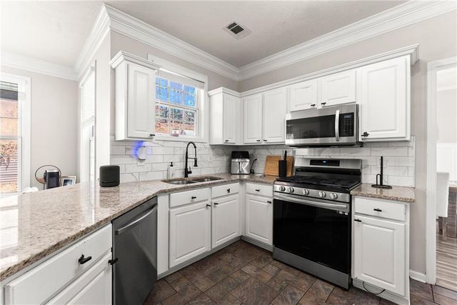3713 Golden Ive Drive, Buford, GA 30519