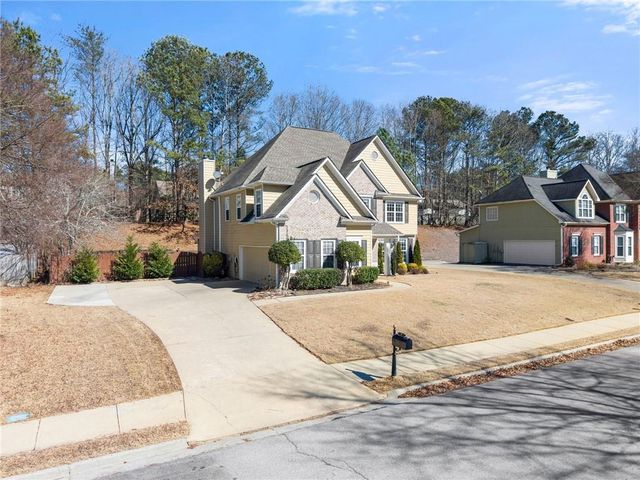 3713 Golden Ive Drive, Buford, GA 30519