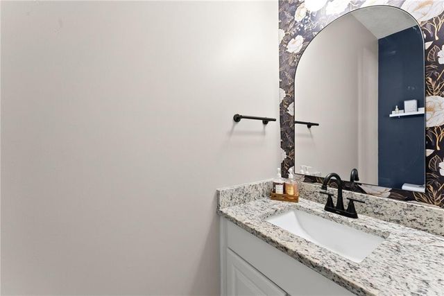 3713 Golden Ive Drive, Buford, GA 30519