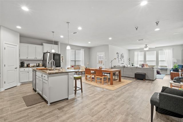 2512 Foules Drive, Glenn Heights, TX 75154